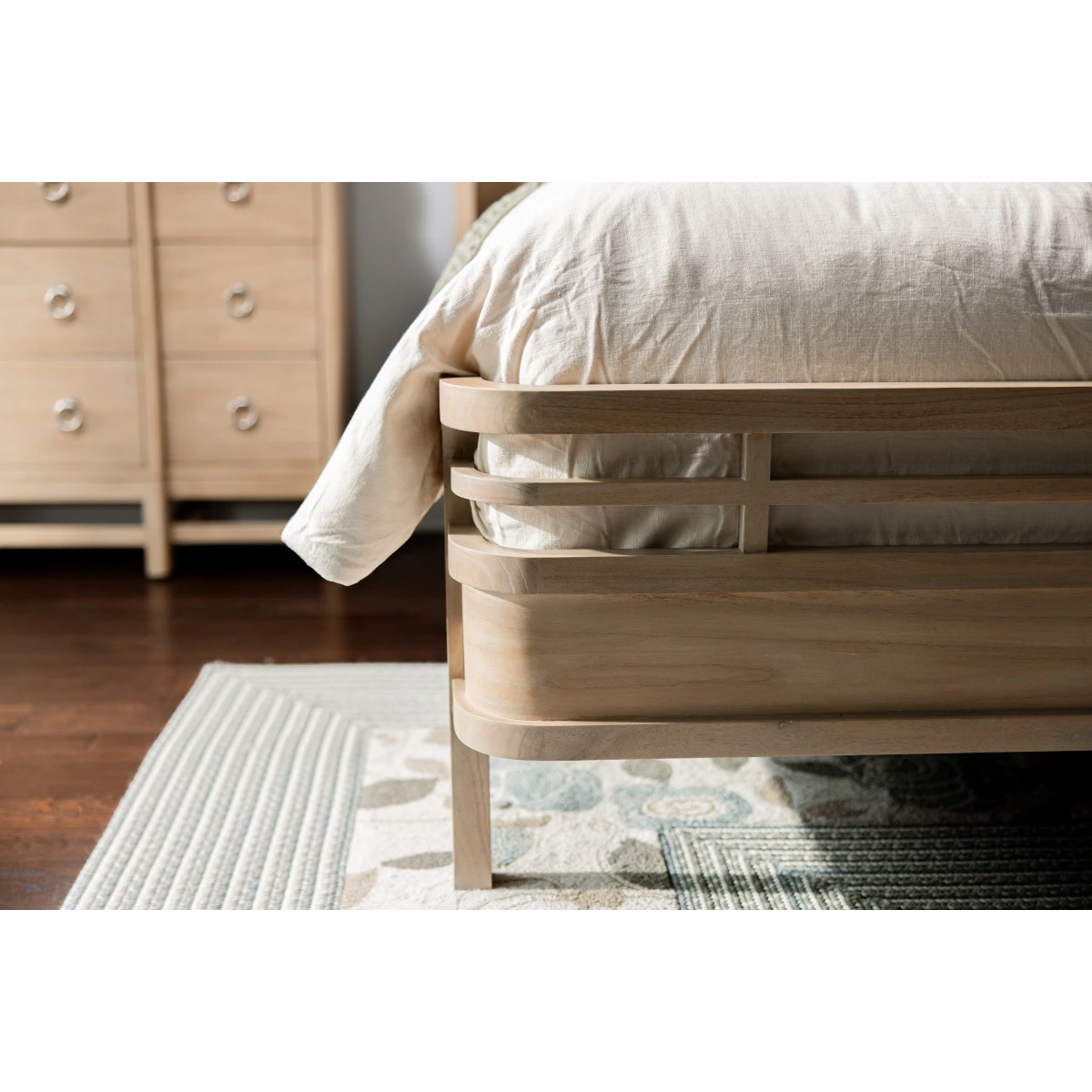 Monterey King Bed - Image 2