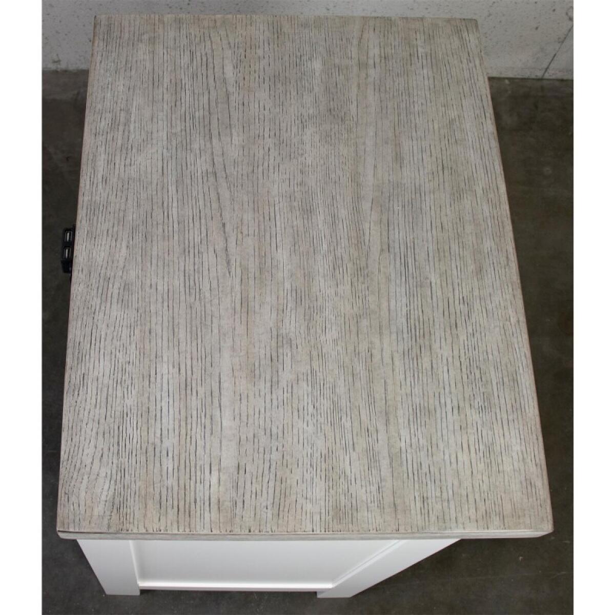 Bedroom - Image 12