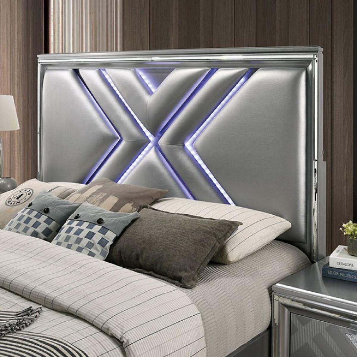 Emmeline 5 Pc Queen Bedroom Set - Image 5