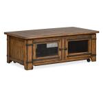 Chesterfield Lift Top Storage Cocktail Table w/Casters