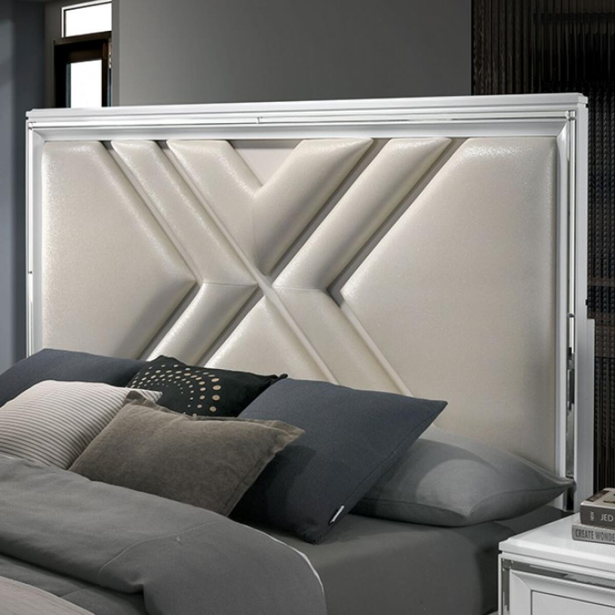 Emmeline 4 Pc Queen Bedroom Set - Image 6