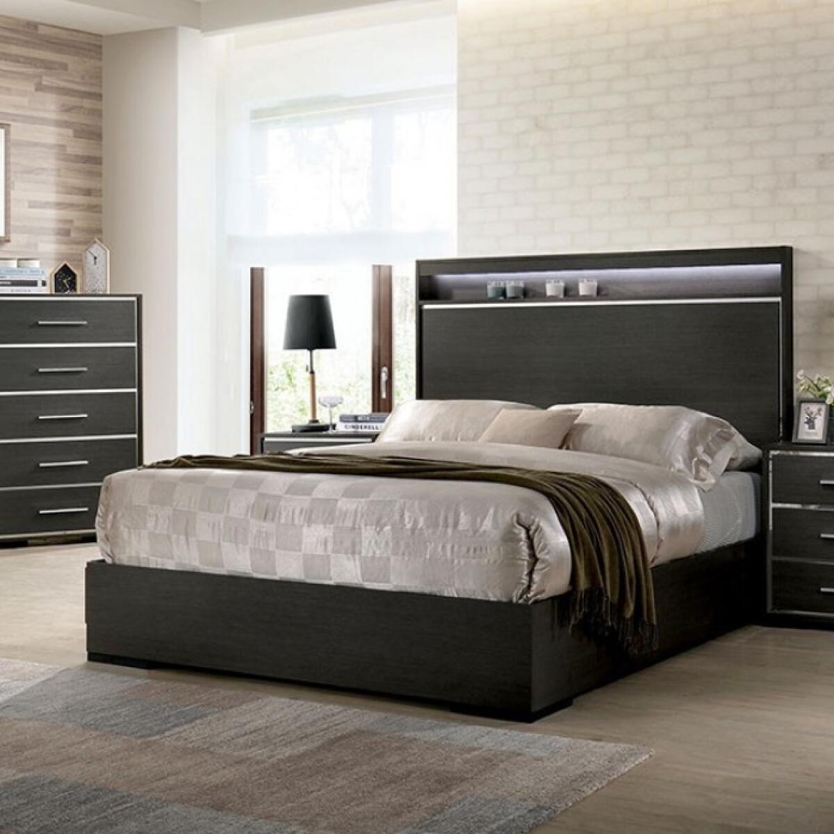 Camryn 4 Pc Queen Bedroom Set - Image 2