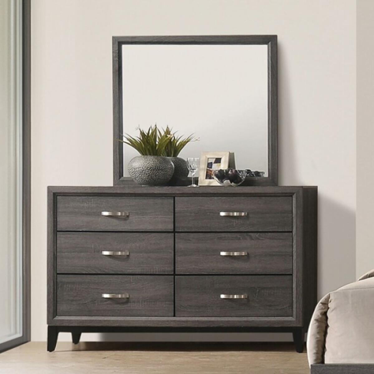 13512355b98dc3fd104503ec057017fa Errico Dresser - Image 1