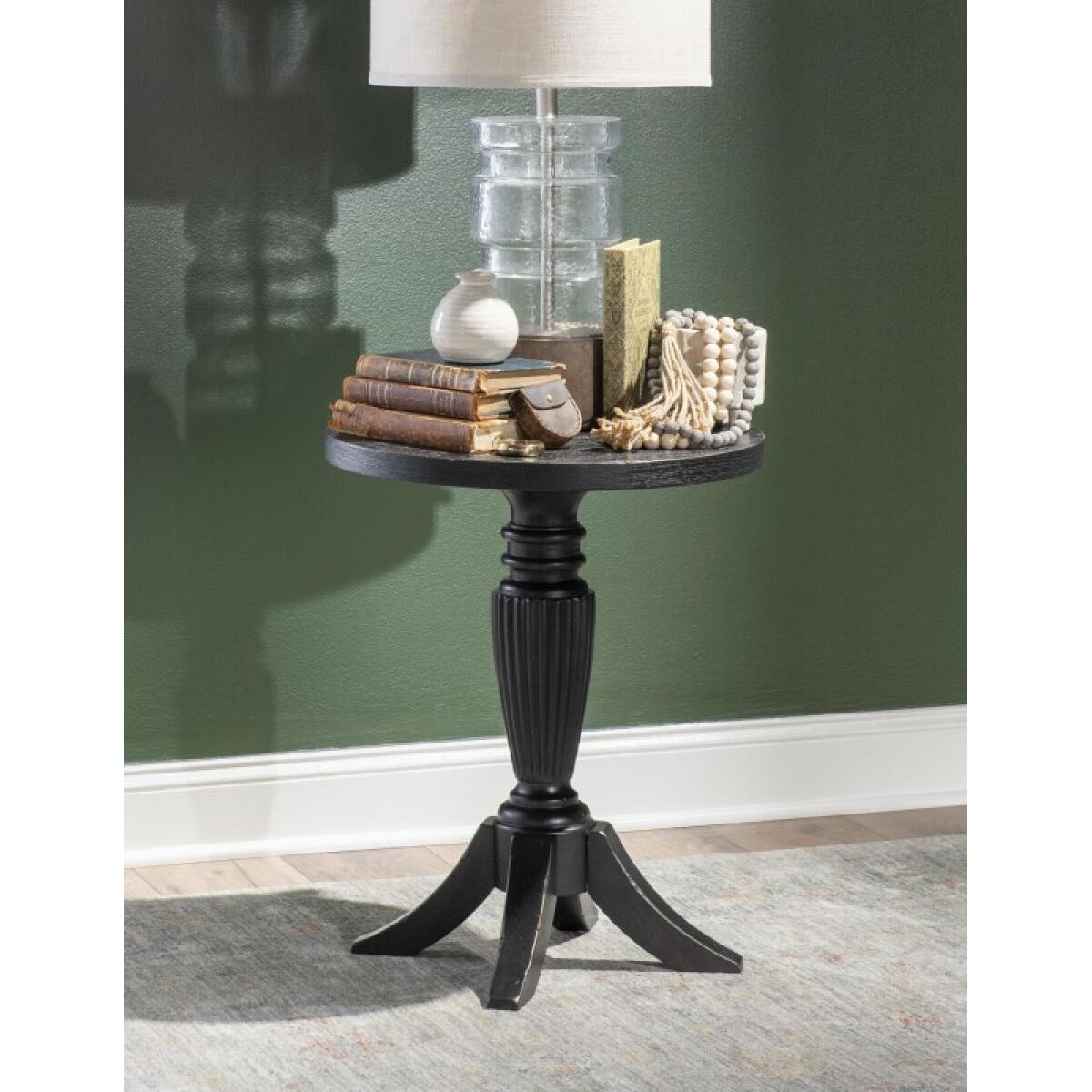 Round End Table - Image 3