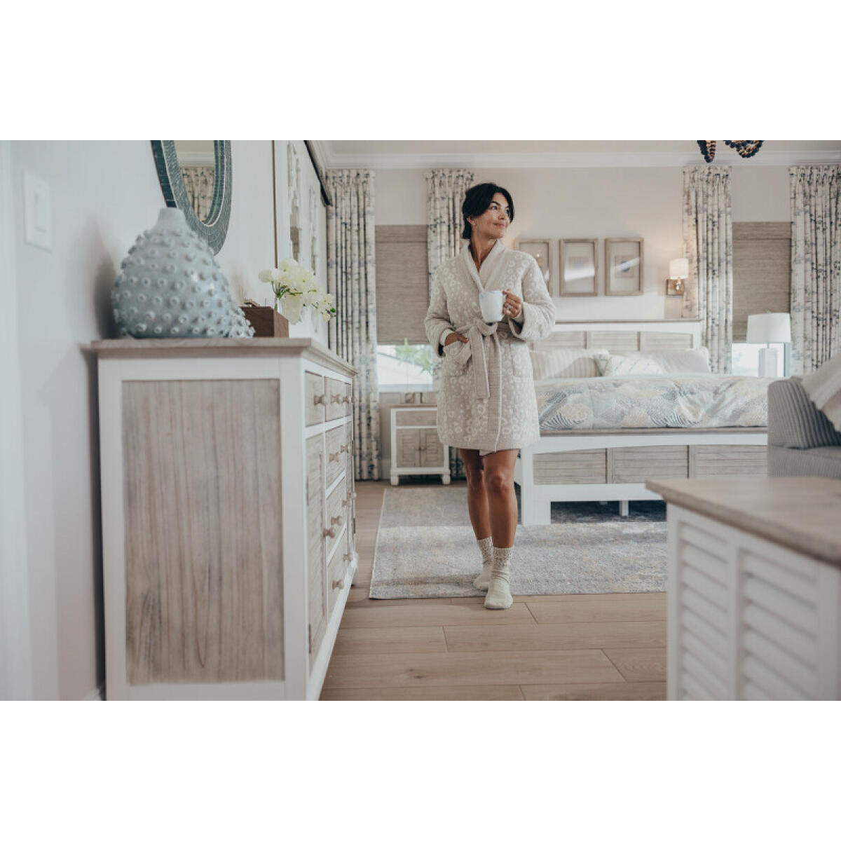 Islamorada 6-drawer / 2-door Dresser - Image 18