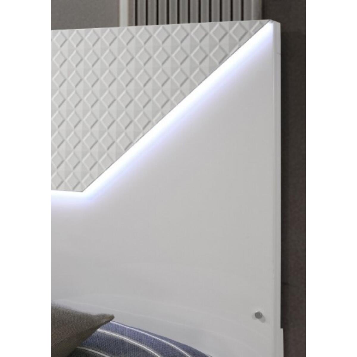 Whitby Bed - Image 7