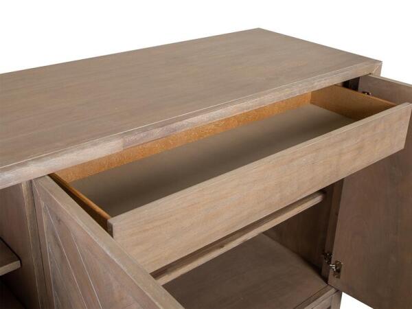 Ainsley Buffet - Image 8