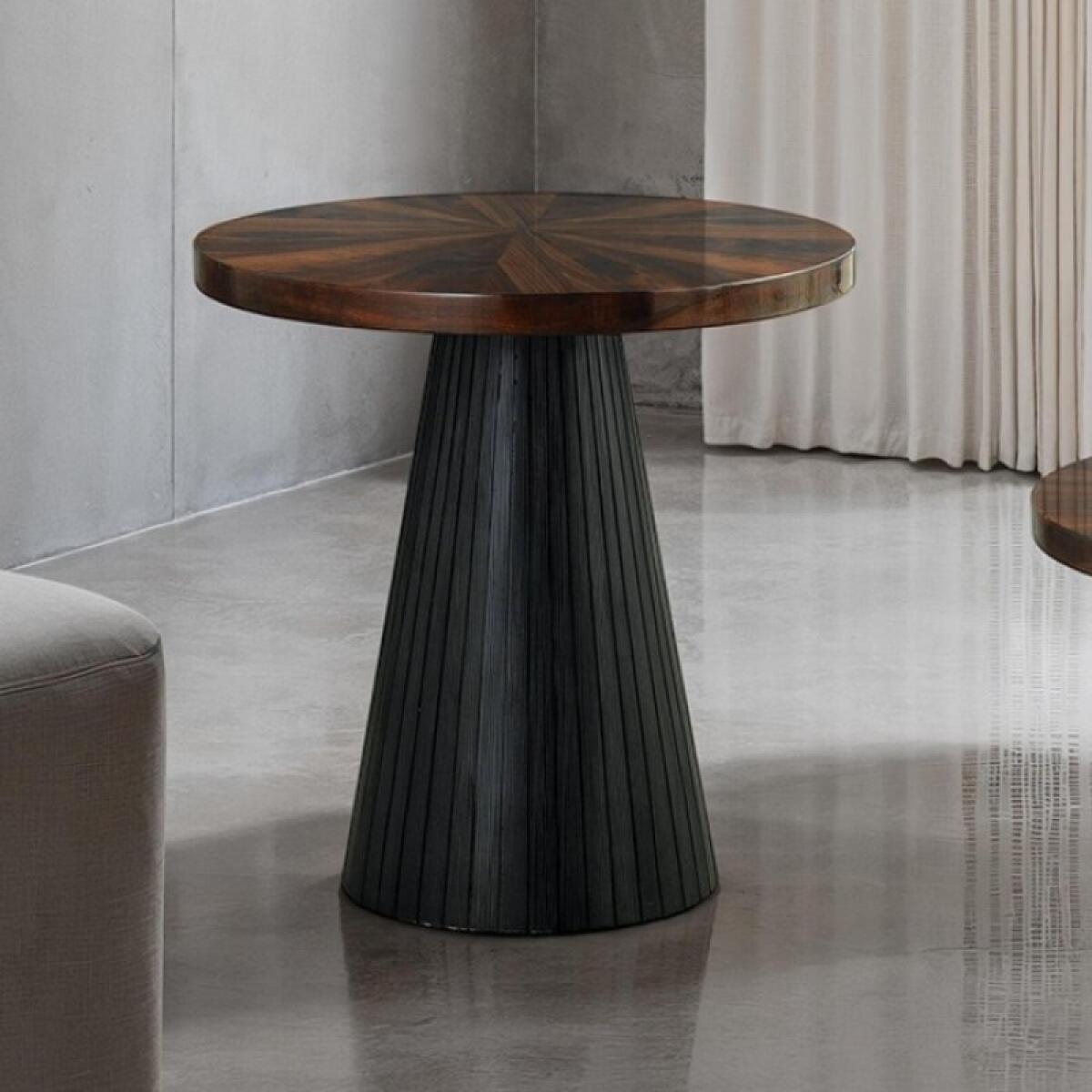 1cf97536c7e73b02e6082a476e45889e Surdal End Table - Image 1