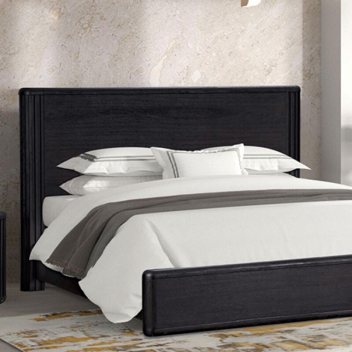20aabd1a30e6058eae78361b14c7ed74 Hildesheim 4 Pc Queen Bedroom Set (N2) - Image 1