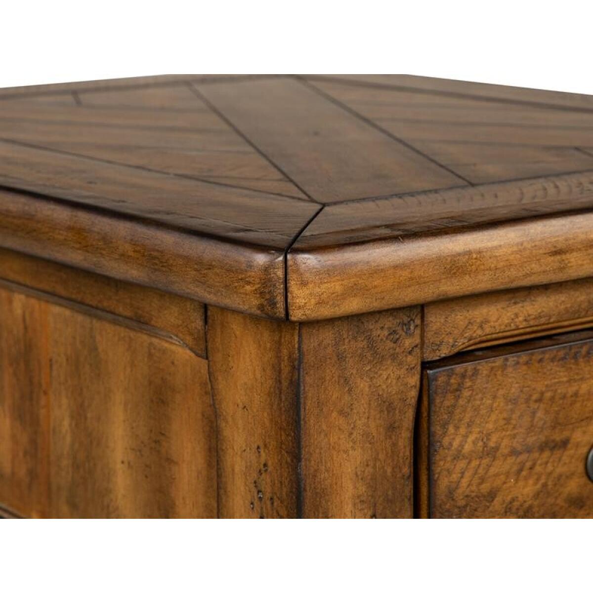 Chesterfield Rectangular End Table - Image 12