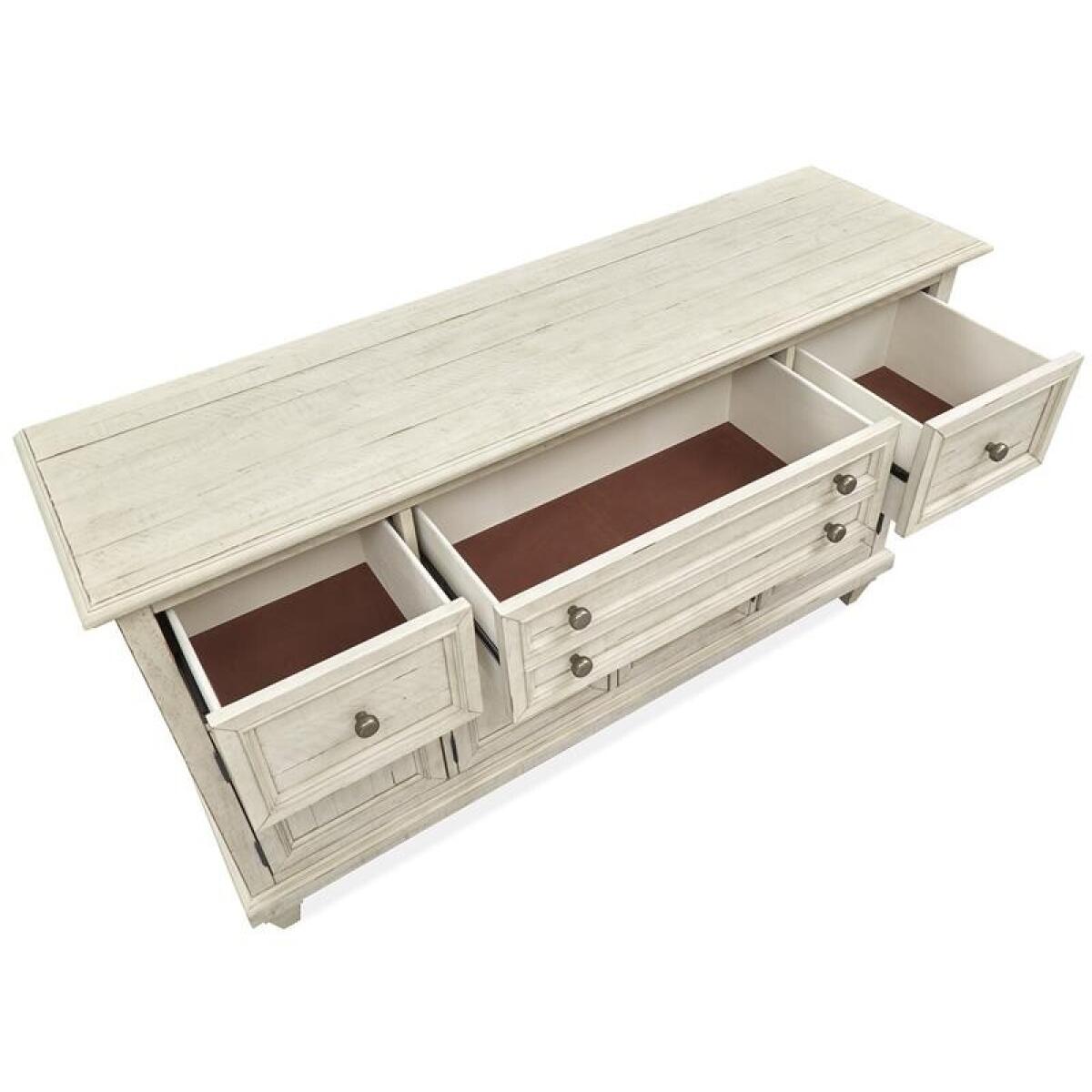 Newport Buffet - Image 3