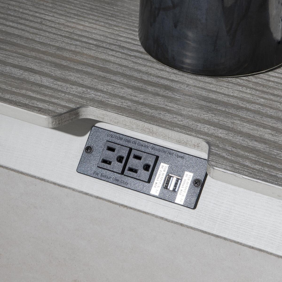 Nightstand - 3 Drawers -midnight/white Cloud - Image 8