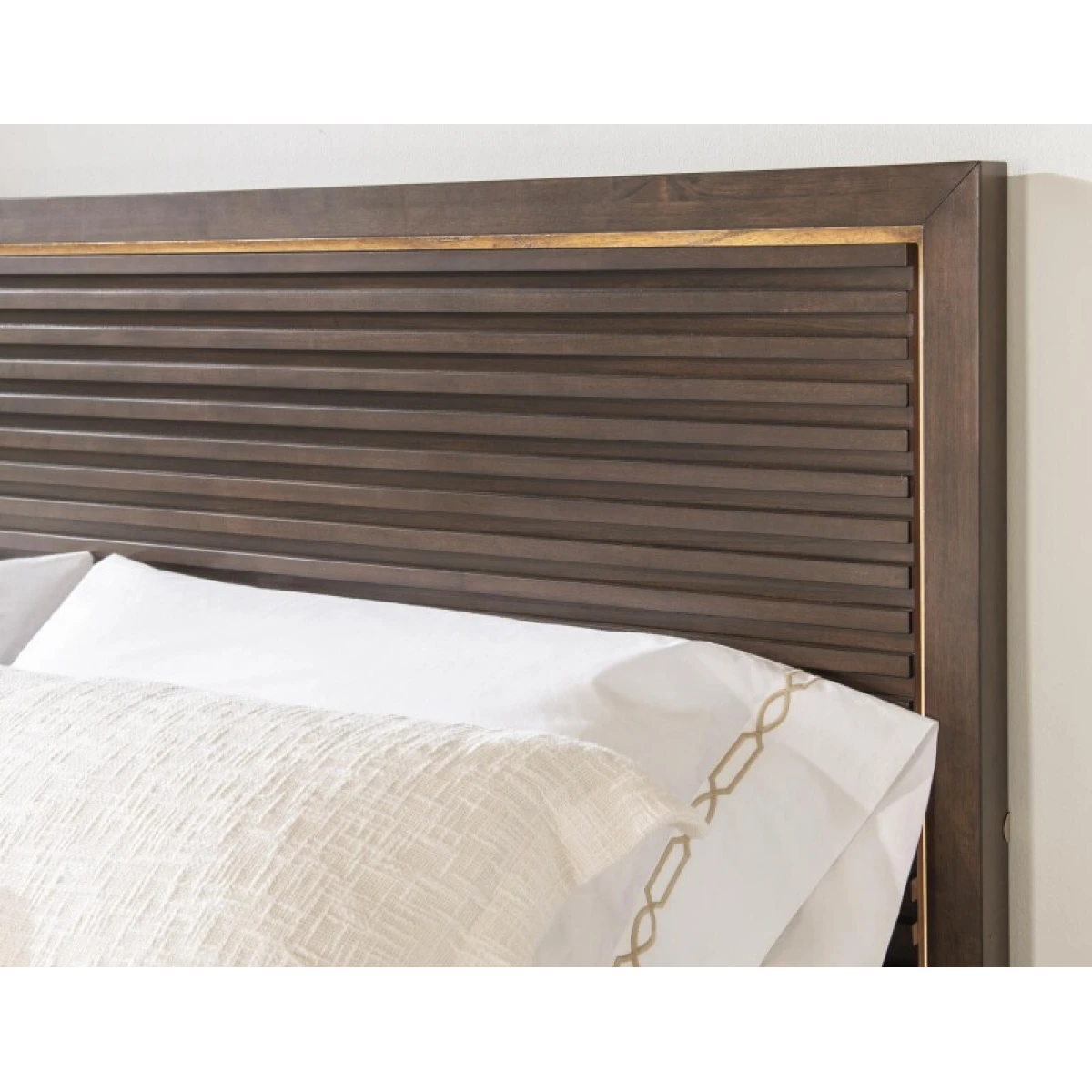 Complete King Panel Bed 6/6 - Image 6