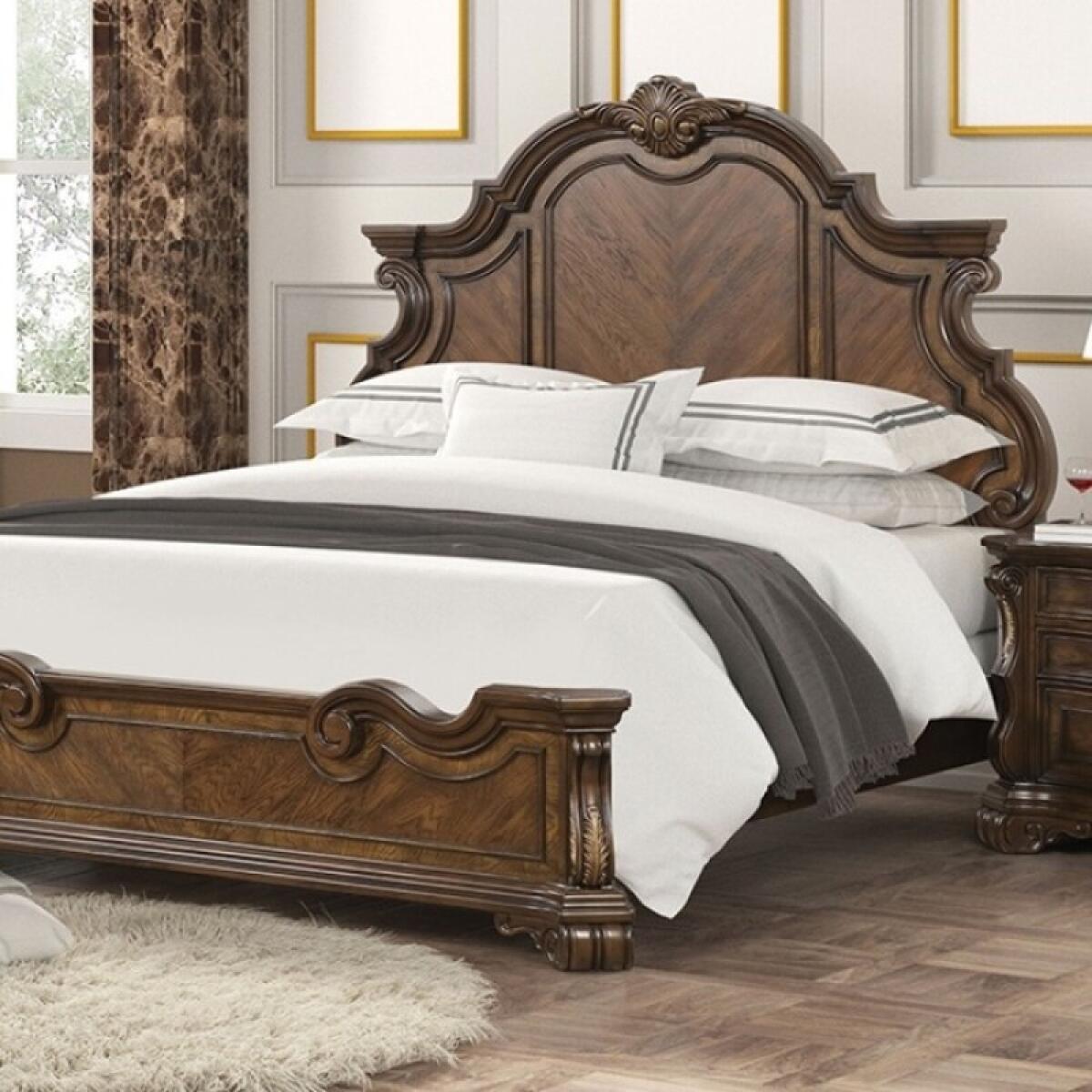 338c98bd54e3d8c3ece4c9bb2e18e812 Leovanni 4 Pc Queen Bedroom Set - Image 1