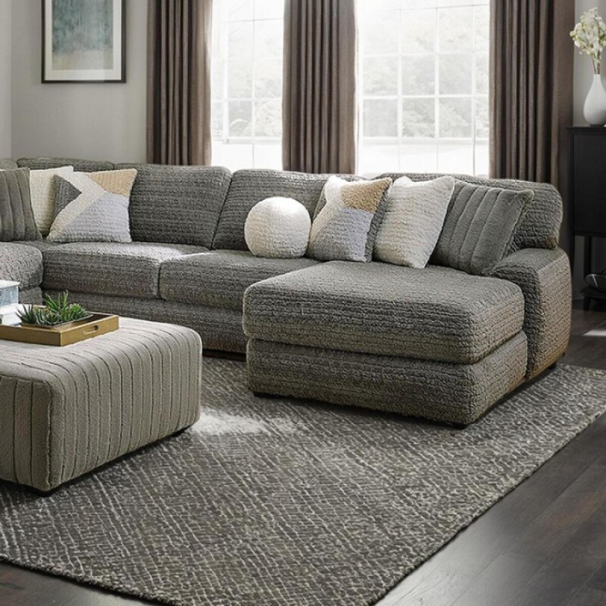 Elmhurst U-shaped Sectional - Image 2