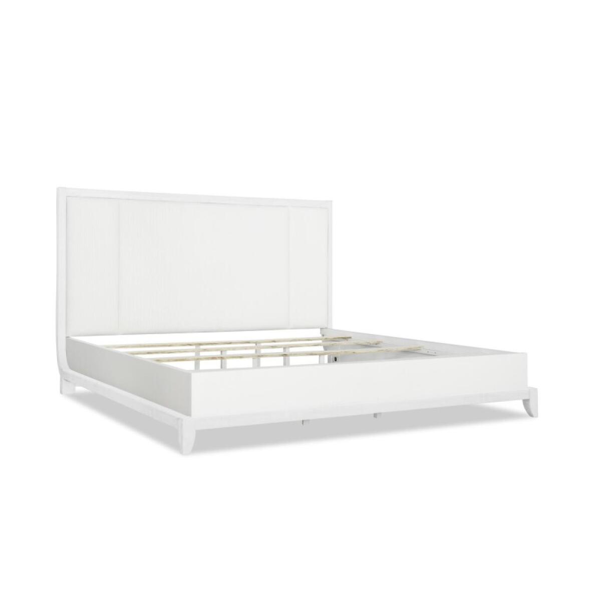 413543e80269ea60705f63942ffa0e53 Complete Upholstered Bed Queen 5/0 - Image 1
