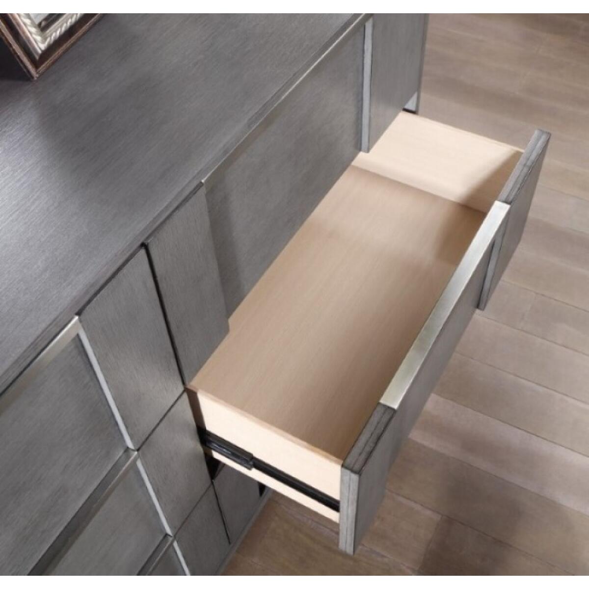 Regulus Dresser - Image 5