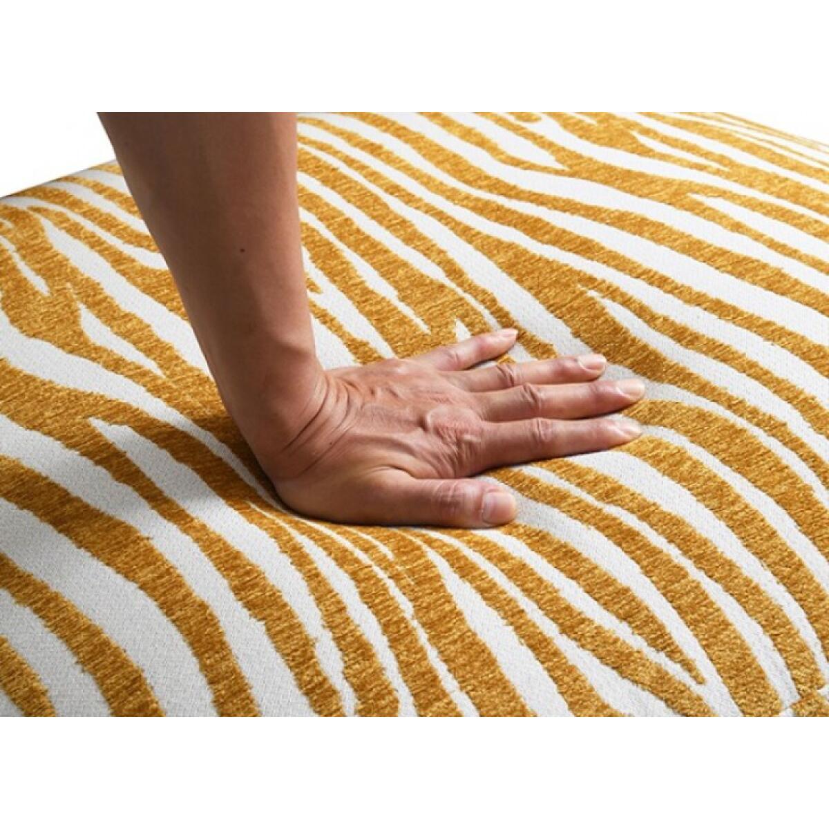 Niobe Accent Chair Chairs Chairs 7