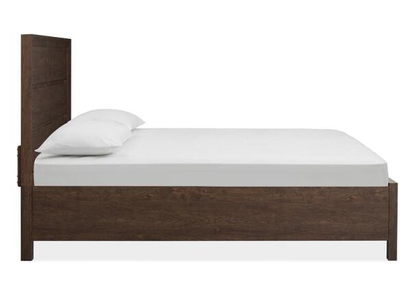 Llewellyn Complete Queen Panel Bed - Image 4