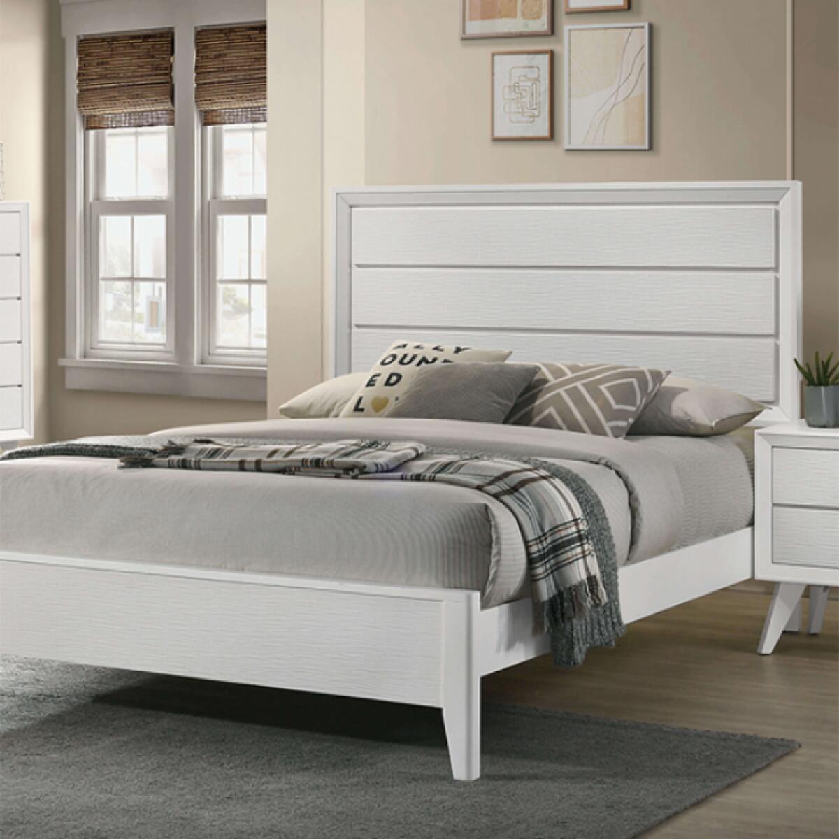 Dortmund 4 Pc Queen Bedroom Set - Image 2