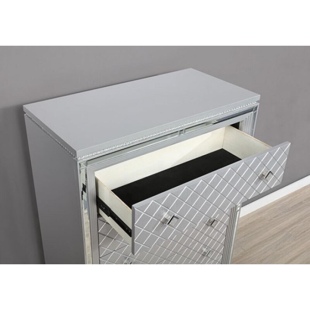 Belleterre Chest - Image 4