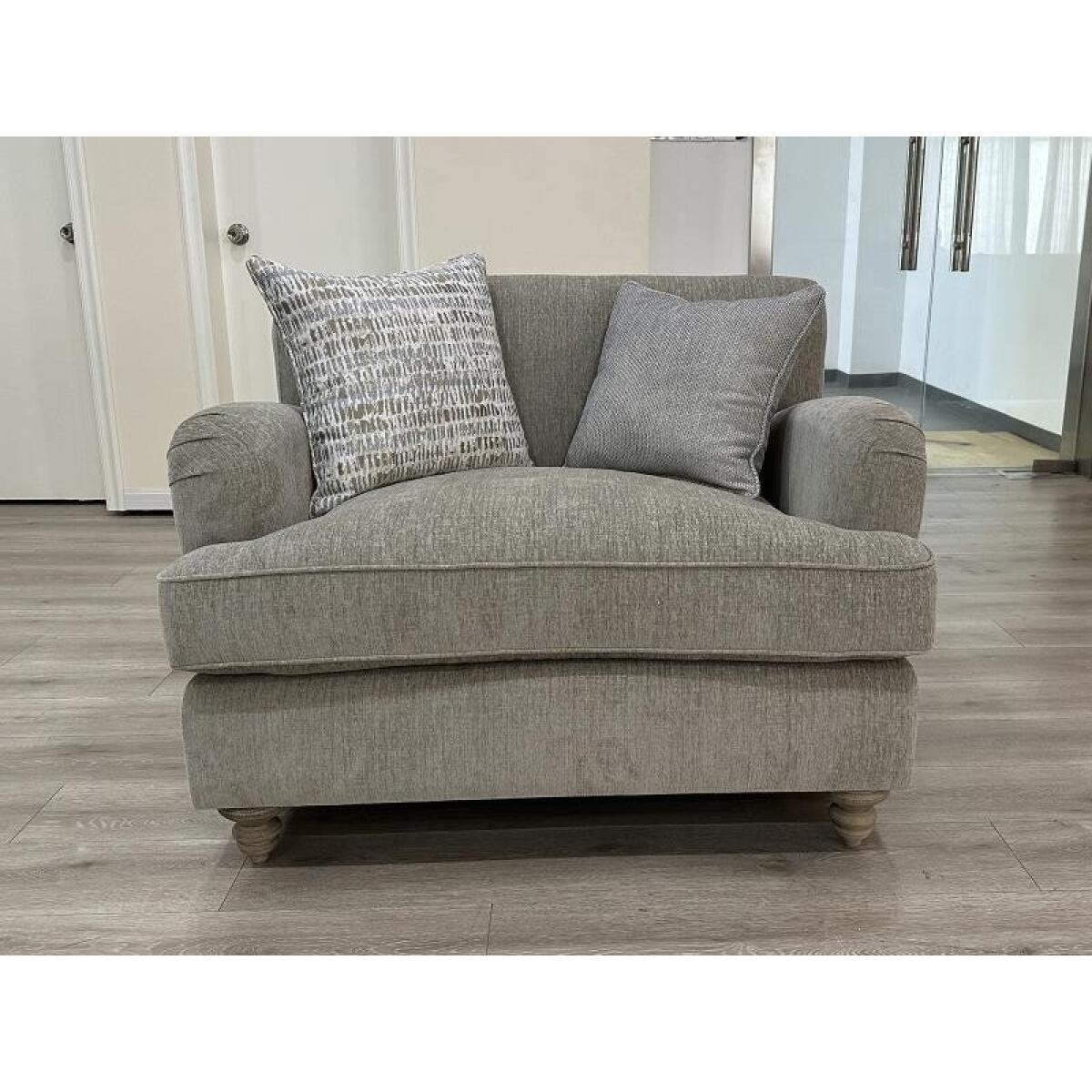 62d83db6ddb5fbe45cfb07811c1b9eea Bellamy U2491-50-076 Chair - Image 1