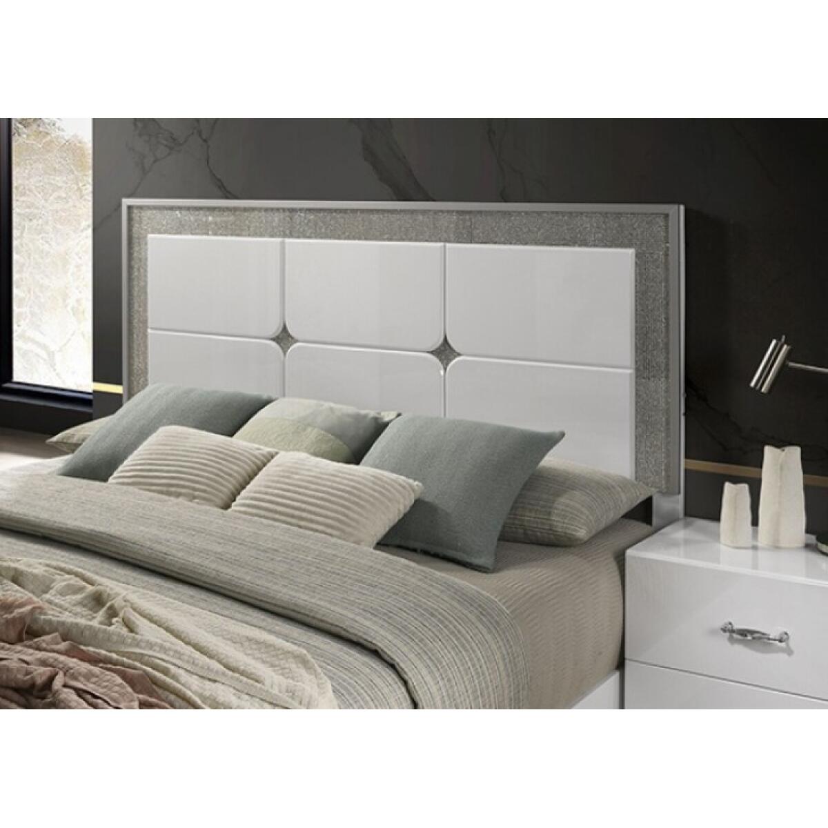 Stoholm 4 Pc Queen Bedroom Set - Image 4