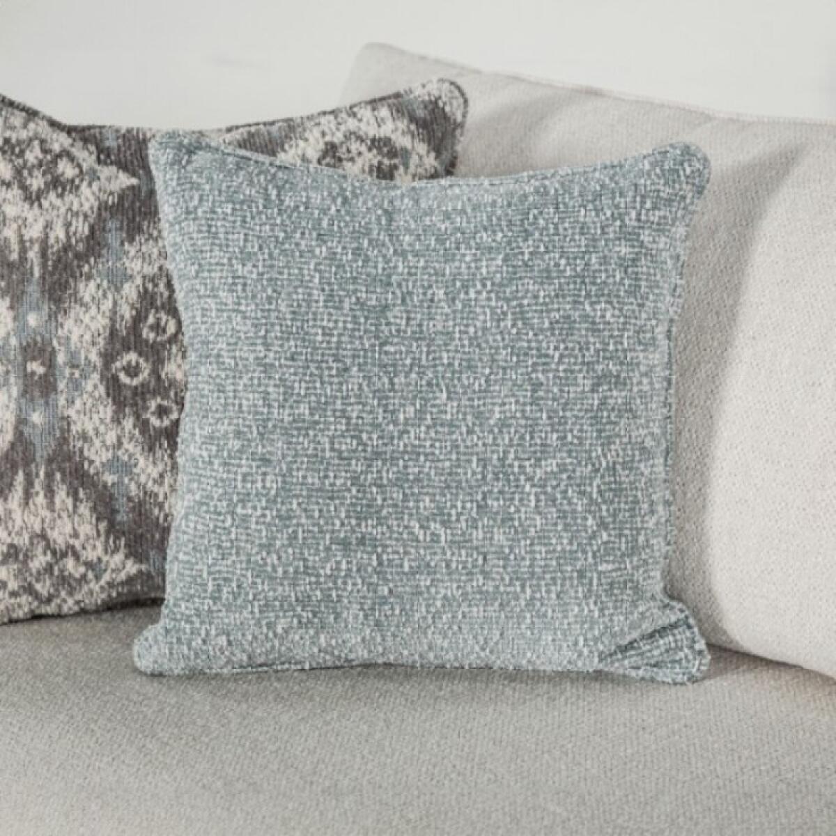 Queensbury Sofa - Image 5