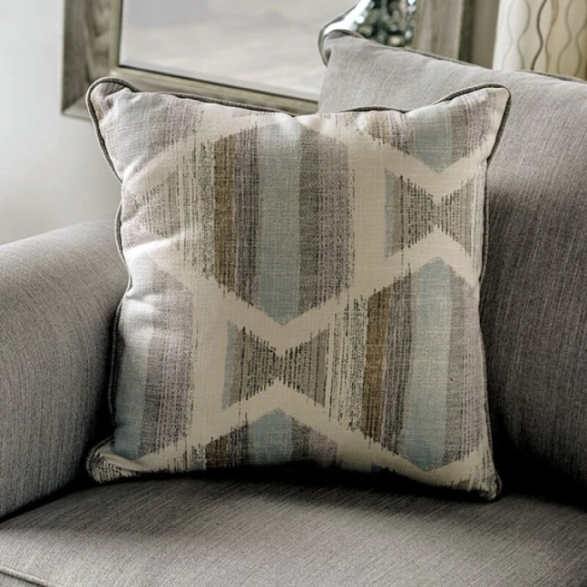 Kacey Love Seat - Image 4