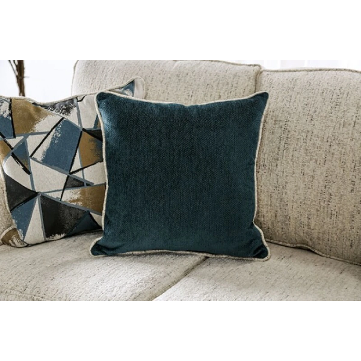 Delgada Loveseat - Image 9