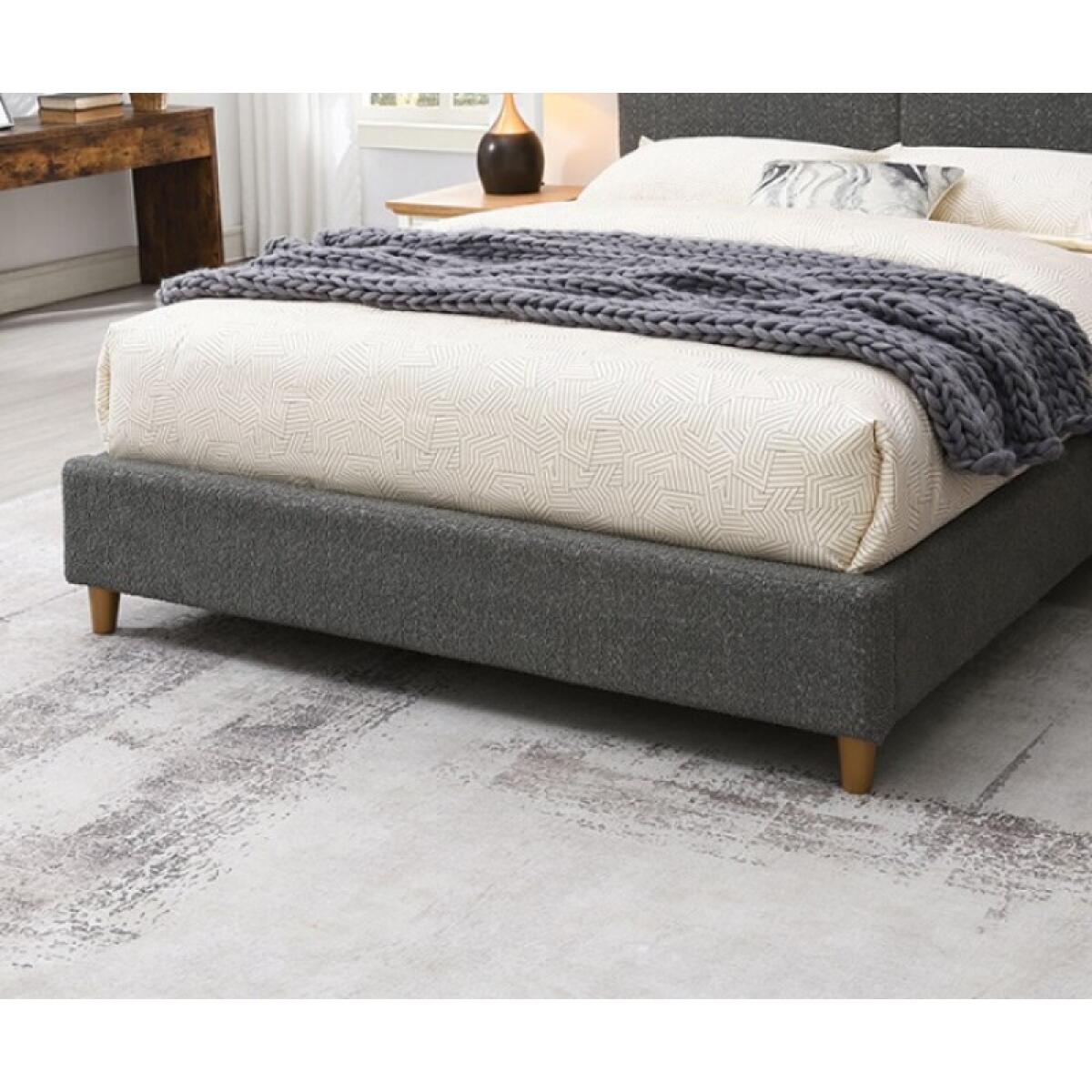 Stavern Bed - Image 5