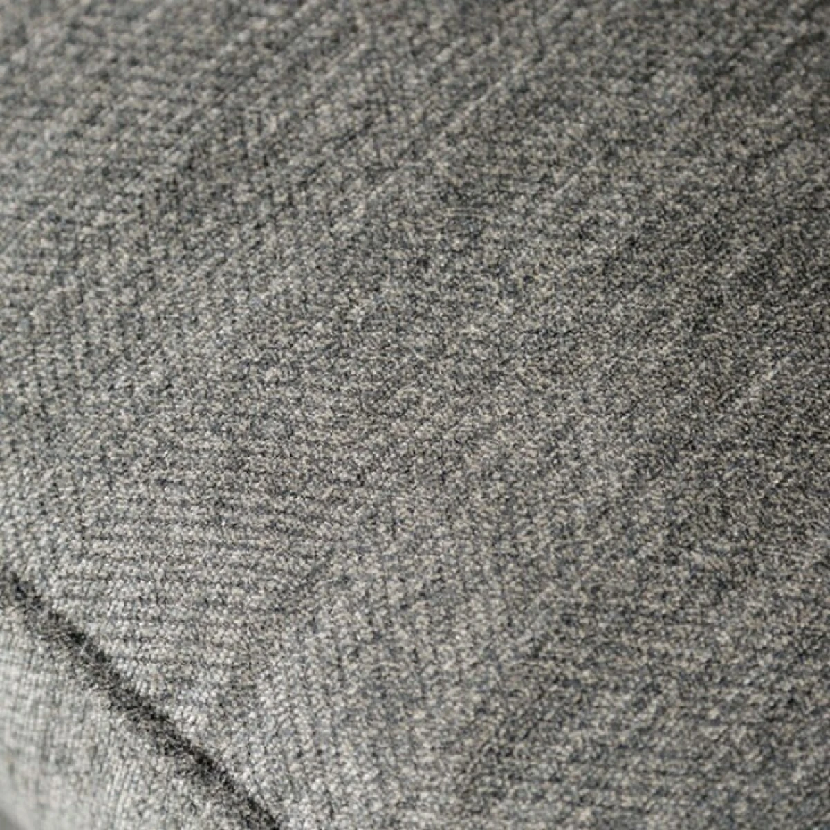 Delgada Loveseat - Image 5