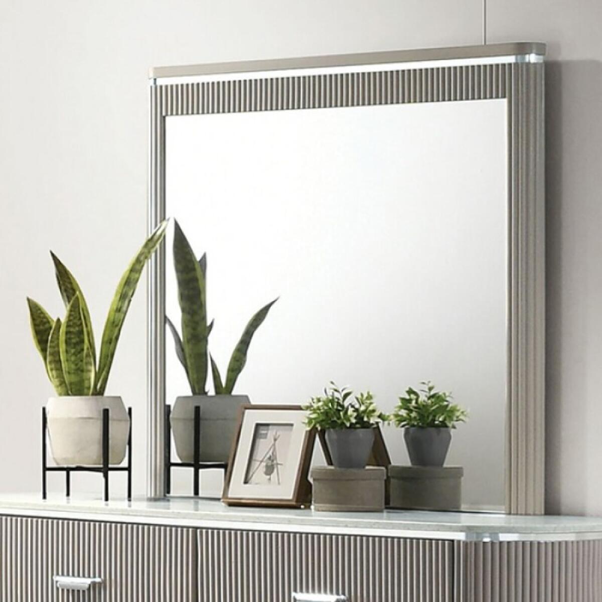 77e5178ee43fe38a2efc822657772a83 Aldridge Mirror - Image 1