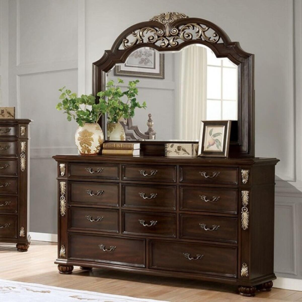 82f8cf7efeb6ba291531cdb40d91cf32 Theodor Dresser - Image 1