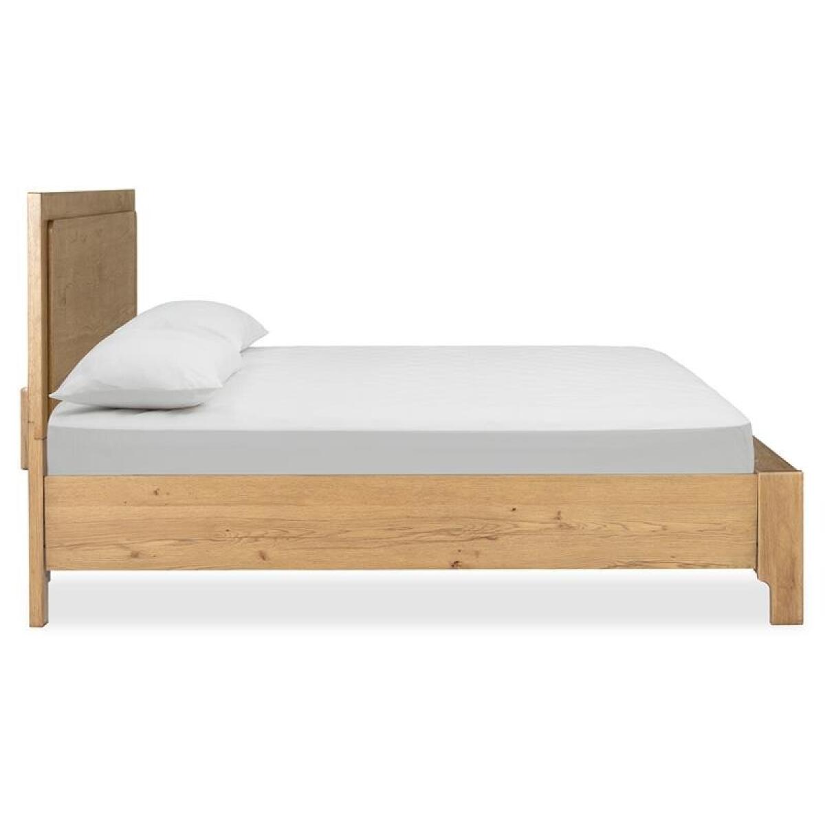 Davenport Complete King Panel Bed - Image 5