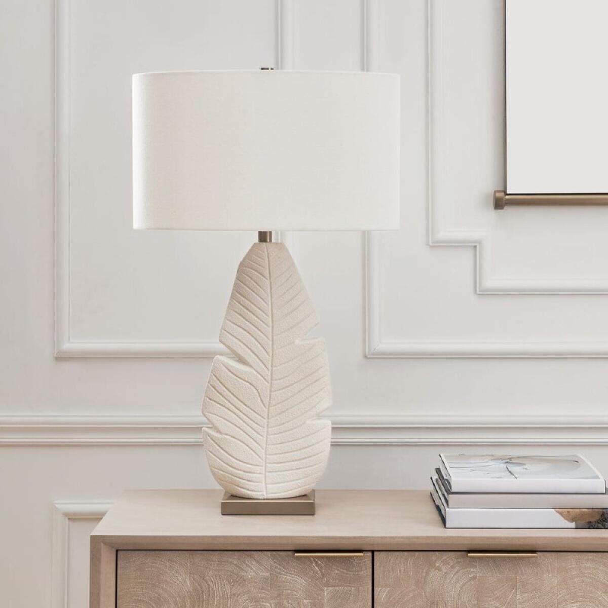 Palm Leaf Table Lamp - Image 4