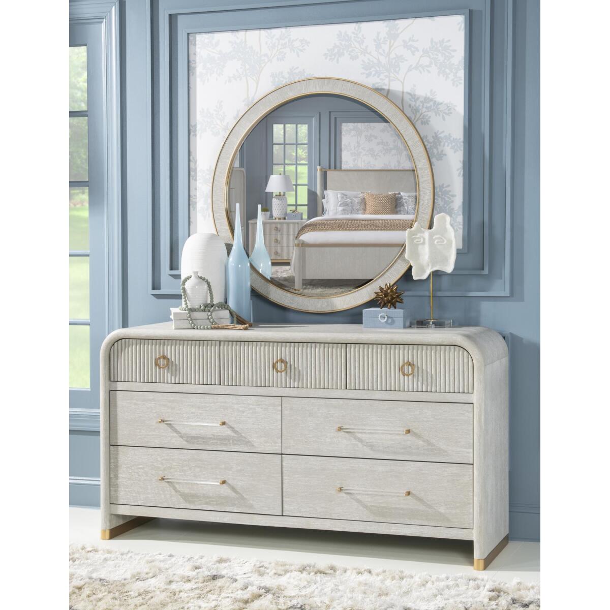 Seven Drawer Dresser - Image 9
