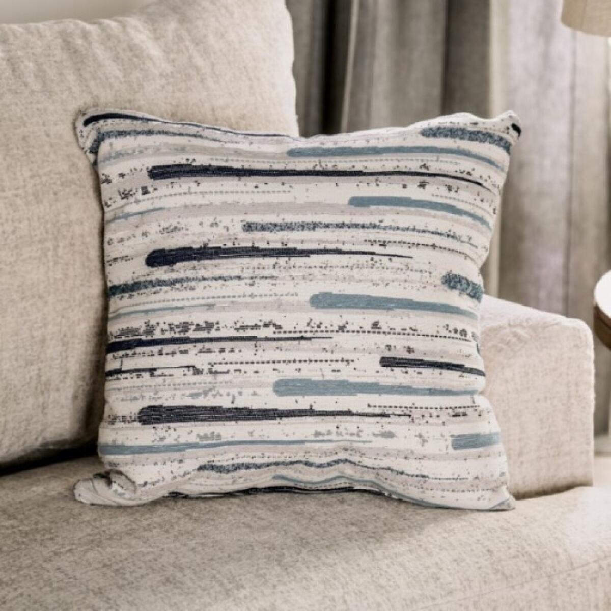 Leytonstone Loveseat - Image 4
