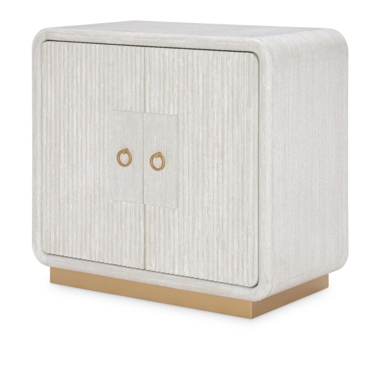 8f3e1c1e7e669a3470847c53ef152a3e Door Chest - Image 1