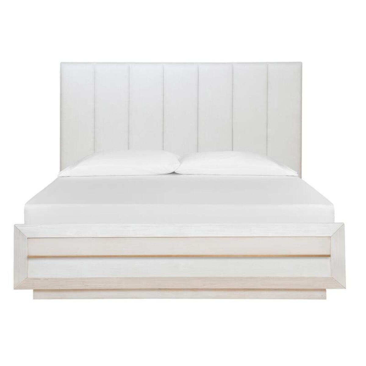 94099c4b19a1735359c751148591a133 Avondale B5689-60B King Upholstered Bed with Wood/Metal FB - Image 1