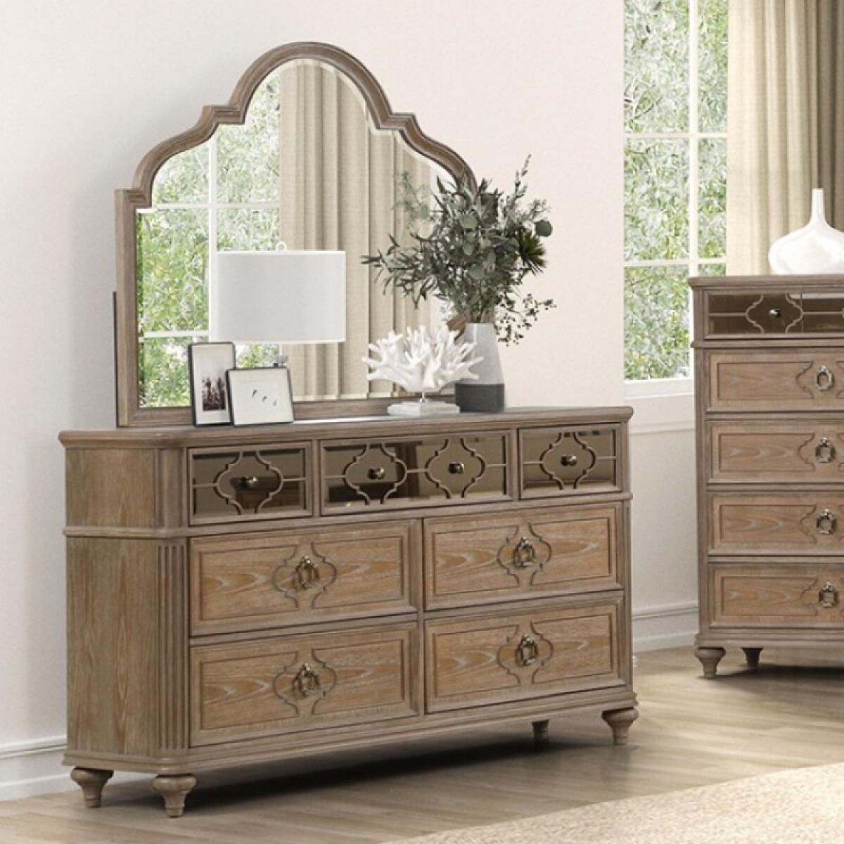 98597db3bad9c2a86083c163653da535 Lyris Dresser - Image 1