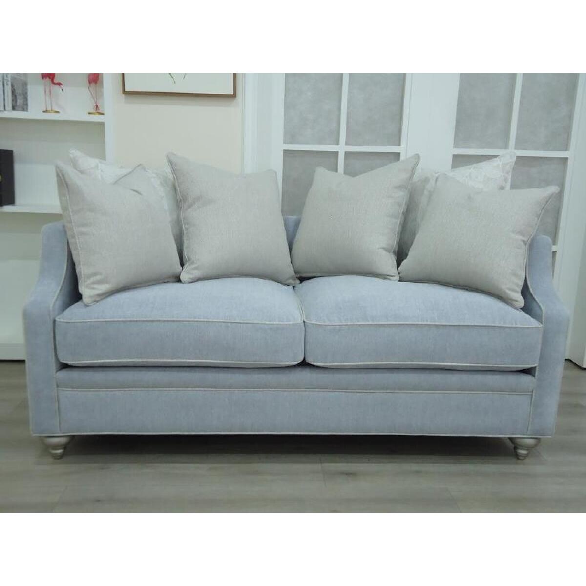 9abc1071899e19bd47c55e40f911f291 Townsend U3620-30-009 Silver Loveseat - Image 1