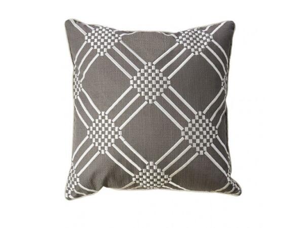 Bess Throw Pillow Accent Pillows Accent Pillows