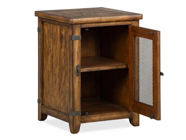 Chesterfield Chairside End Table - Image 9