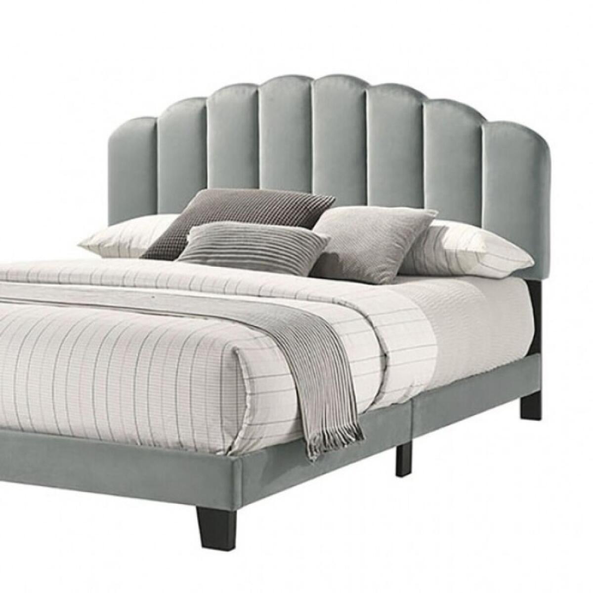 a566ec7b31bdb97a53b90f5e46ceac0f Christi Queen Bed - Image 1