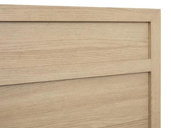 Merrifield Complete King Panel Bed - Image 5