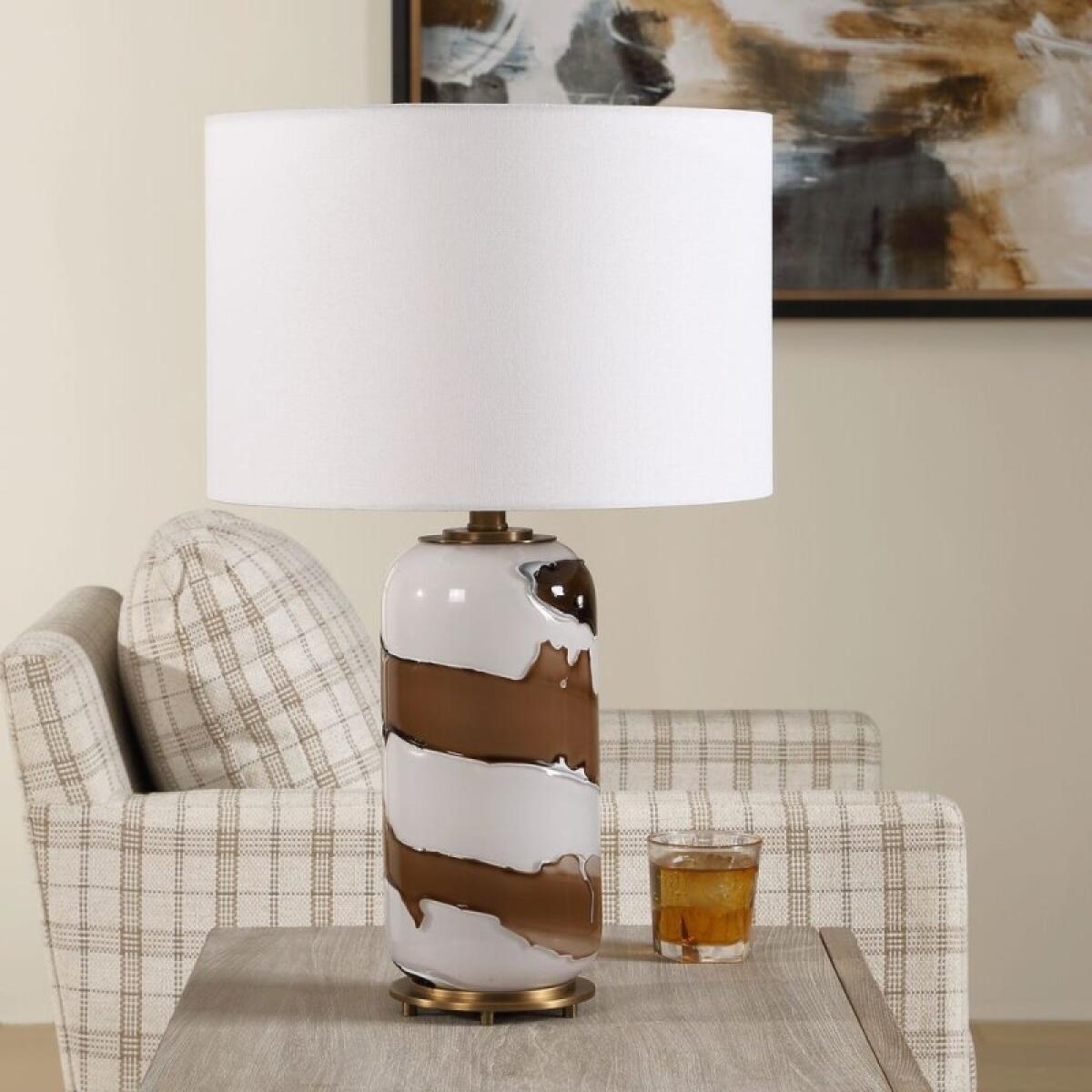 Ararat Table Lamp - Image 4