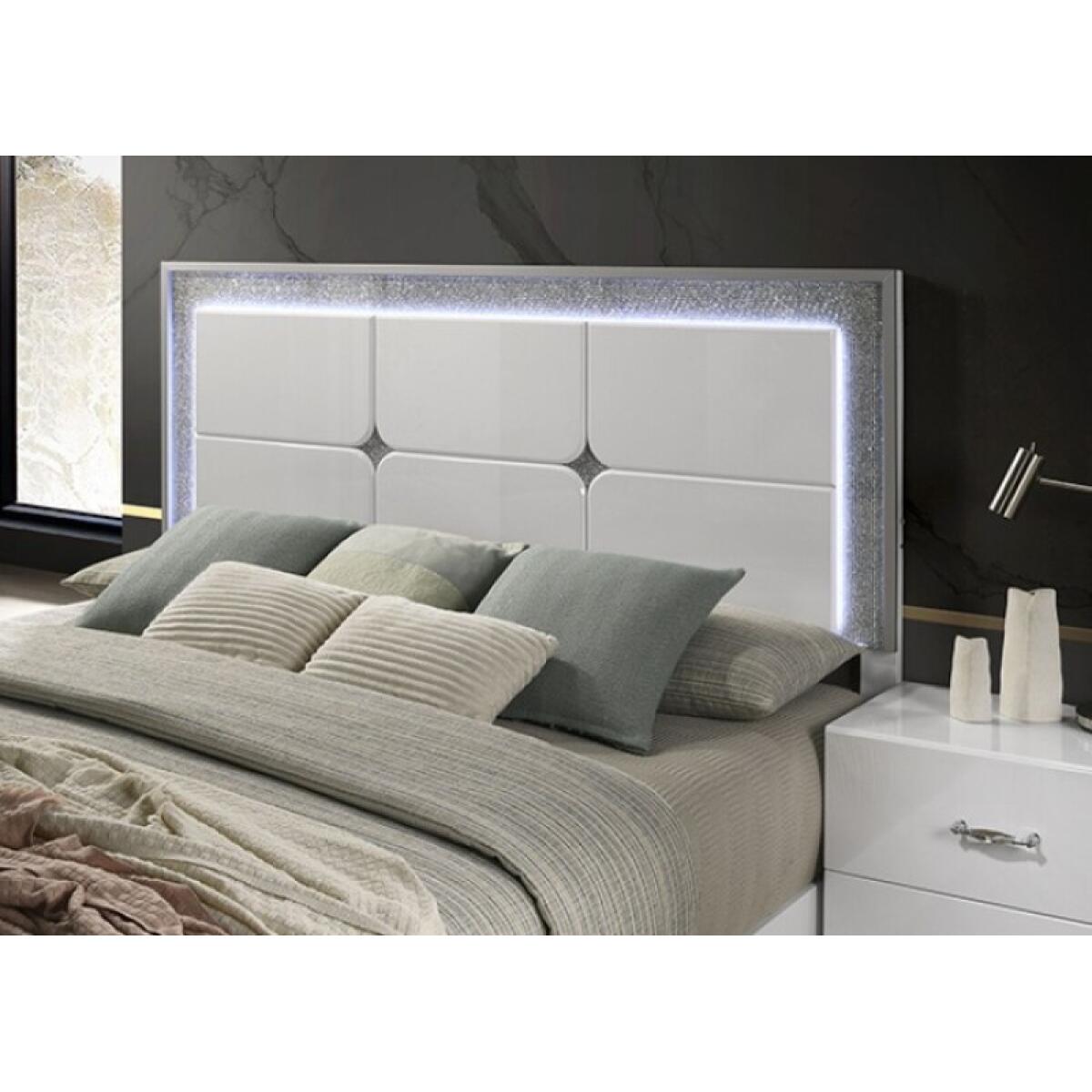 Stoholm 5 Pc Queen Bedroom Set - Image 5