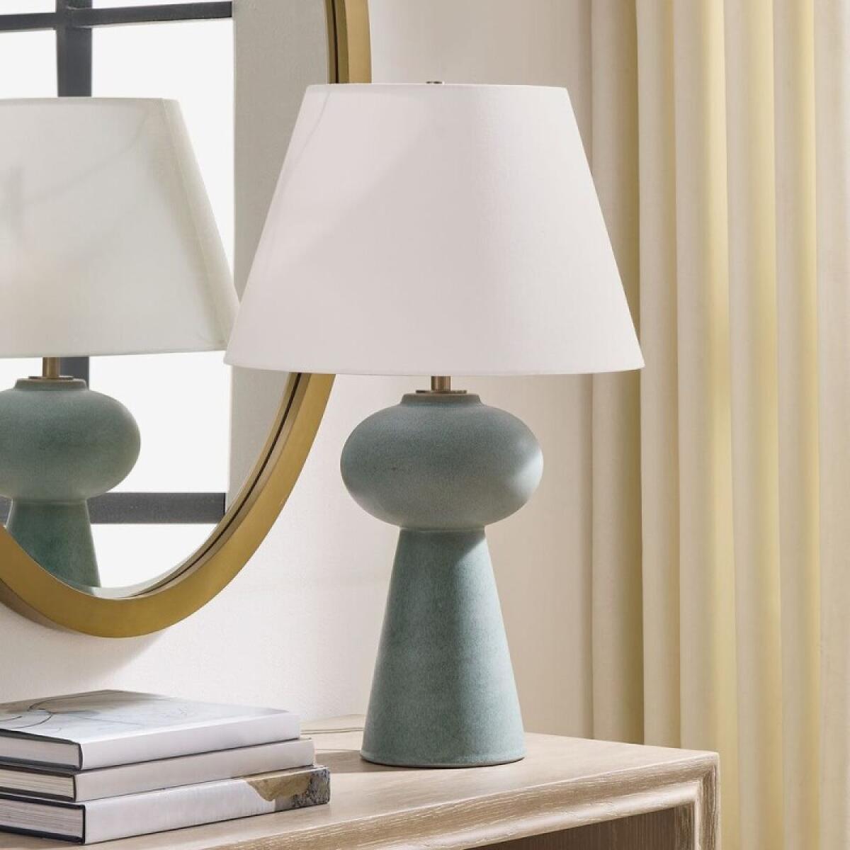 Elwyn Table Lamp - Image 3