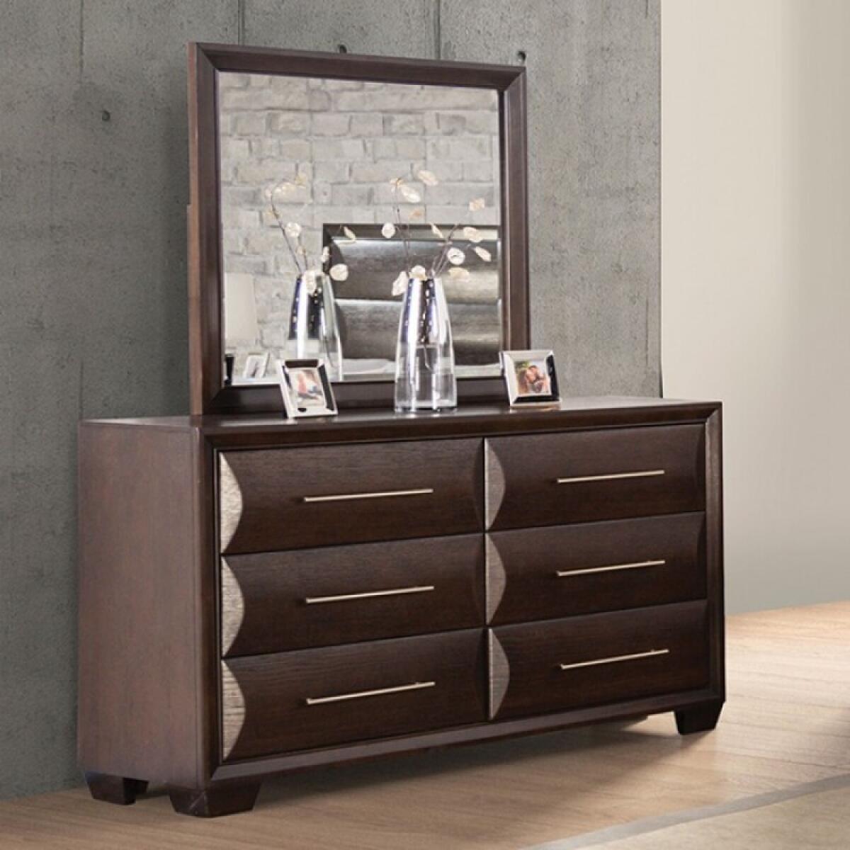 Hinwitz Dresser - Image 2